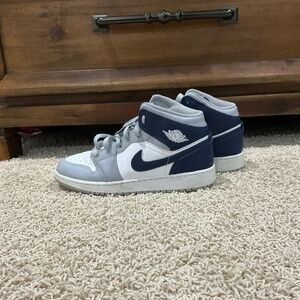 Boys Air Jordan 1 Mid - Midnight Grey and Navy